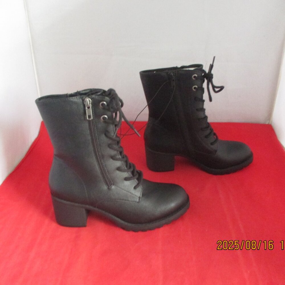 Sun + Stone Sheilaa Lace-Up Zip Lug Combat Booties $85 Size 5 1/2 - Black - 1291
